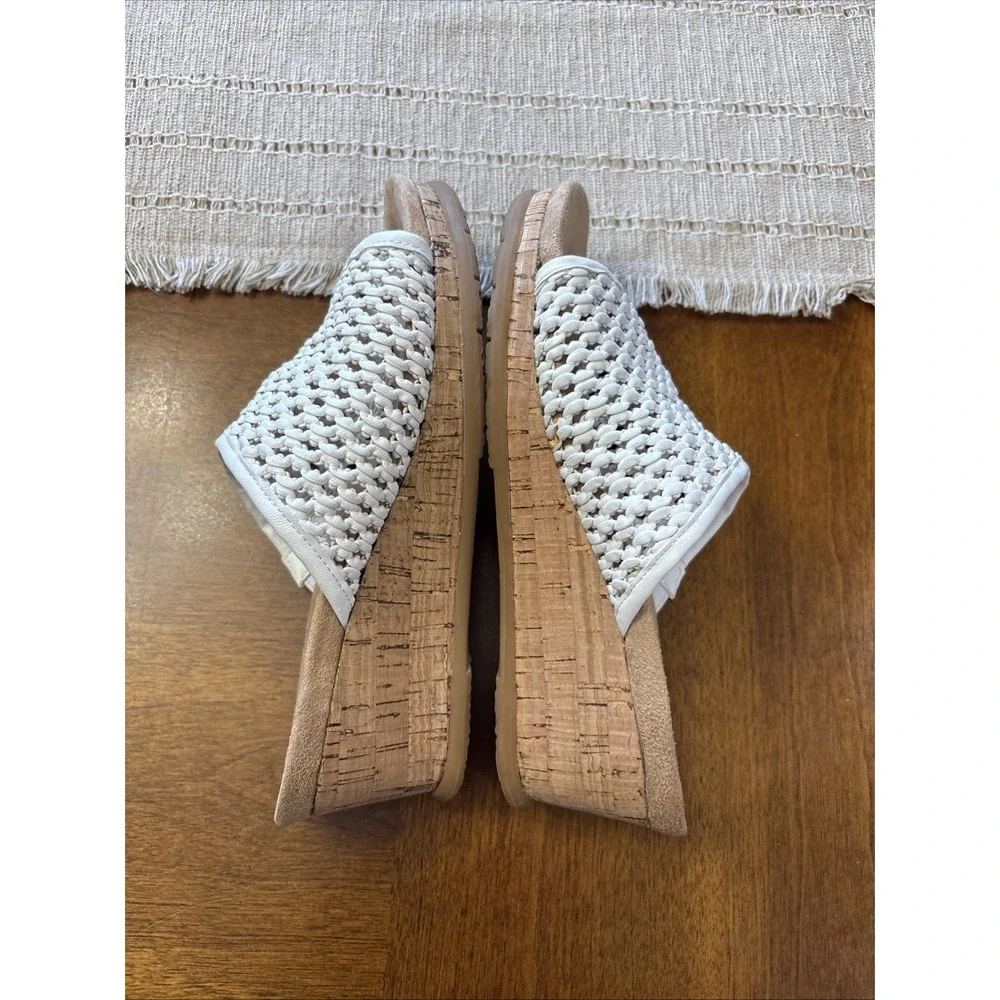 Baretraps Women's White Woven Slide Wedge Sandals Slip-On Faux Leather 6